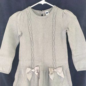 Janie and Jack cute silver knit Christmas dress with 2 bows on front - size 6